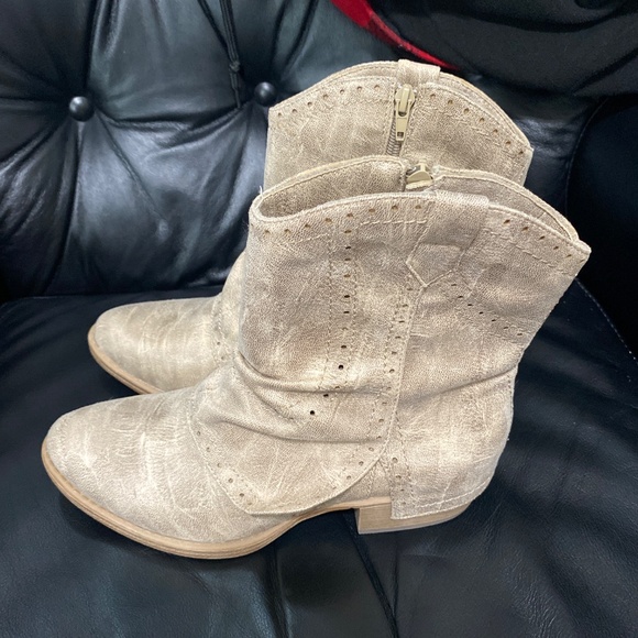 Very G don boots womens ankle boots zip up side heeled pointed toe boots 8.5 - Picture 3 of 12